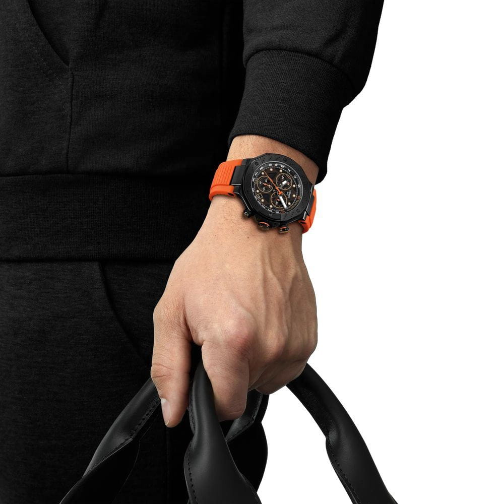 Tissot T1414173705102 мужские часы застежка крупным планом