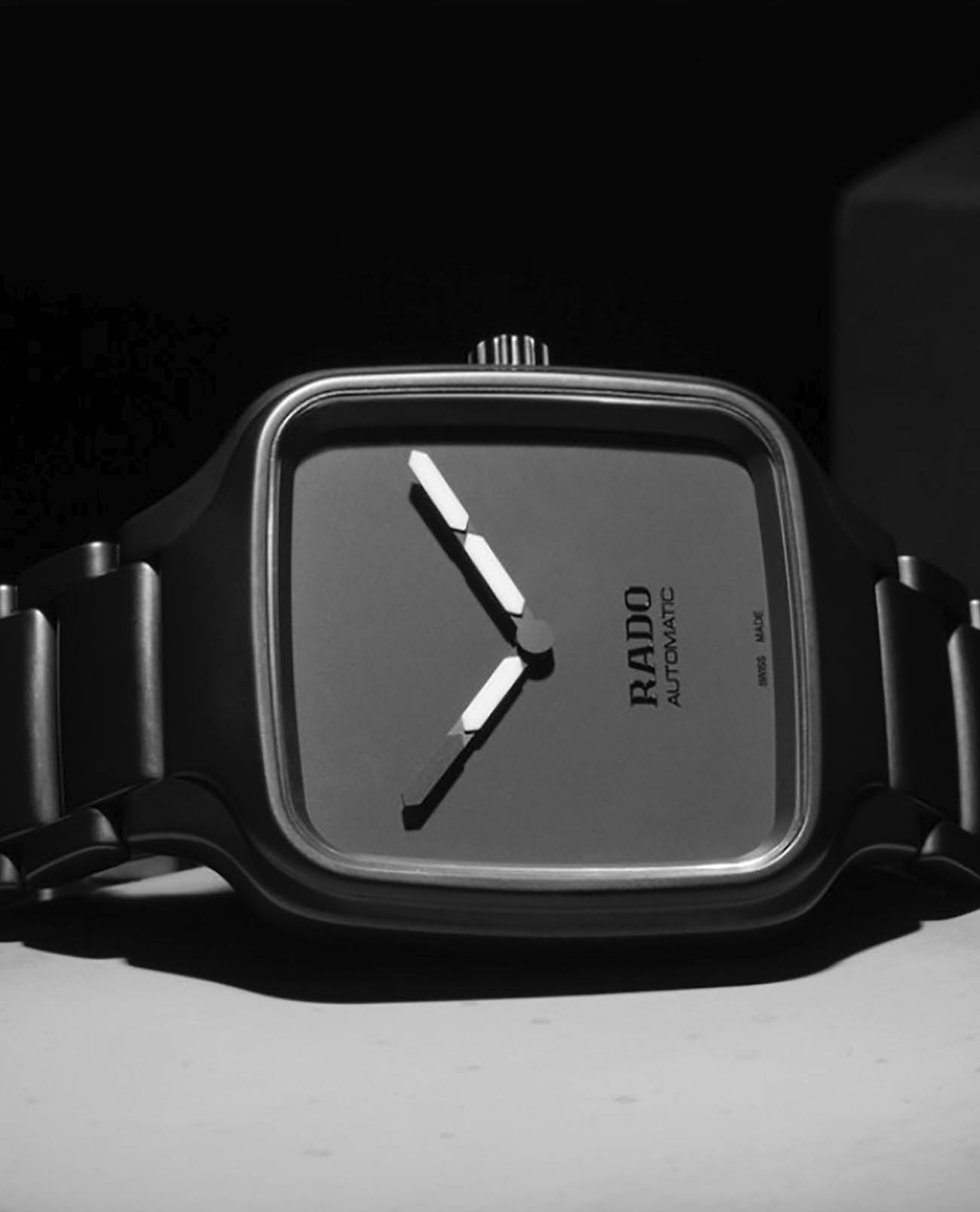 Rado Rado True Square Yoy R27075152  мужские часы черный циферблат на запястье