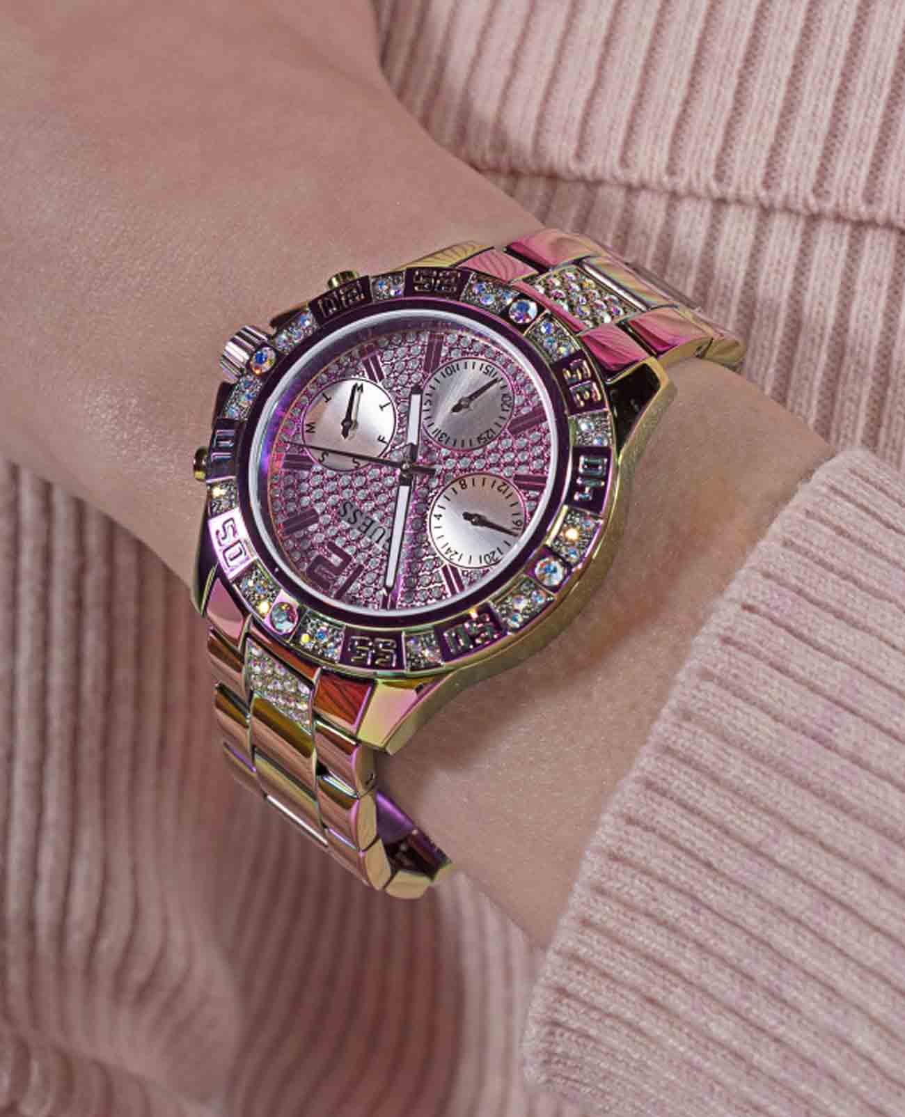 Guess Guess Sport GW0771L4,  сша женские часы на браслете нержавеющая сталь с ip-покрытием боковой вид