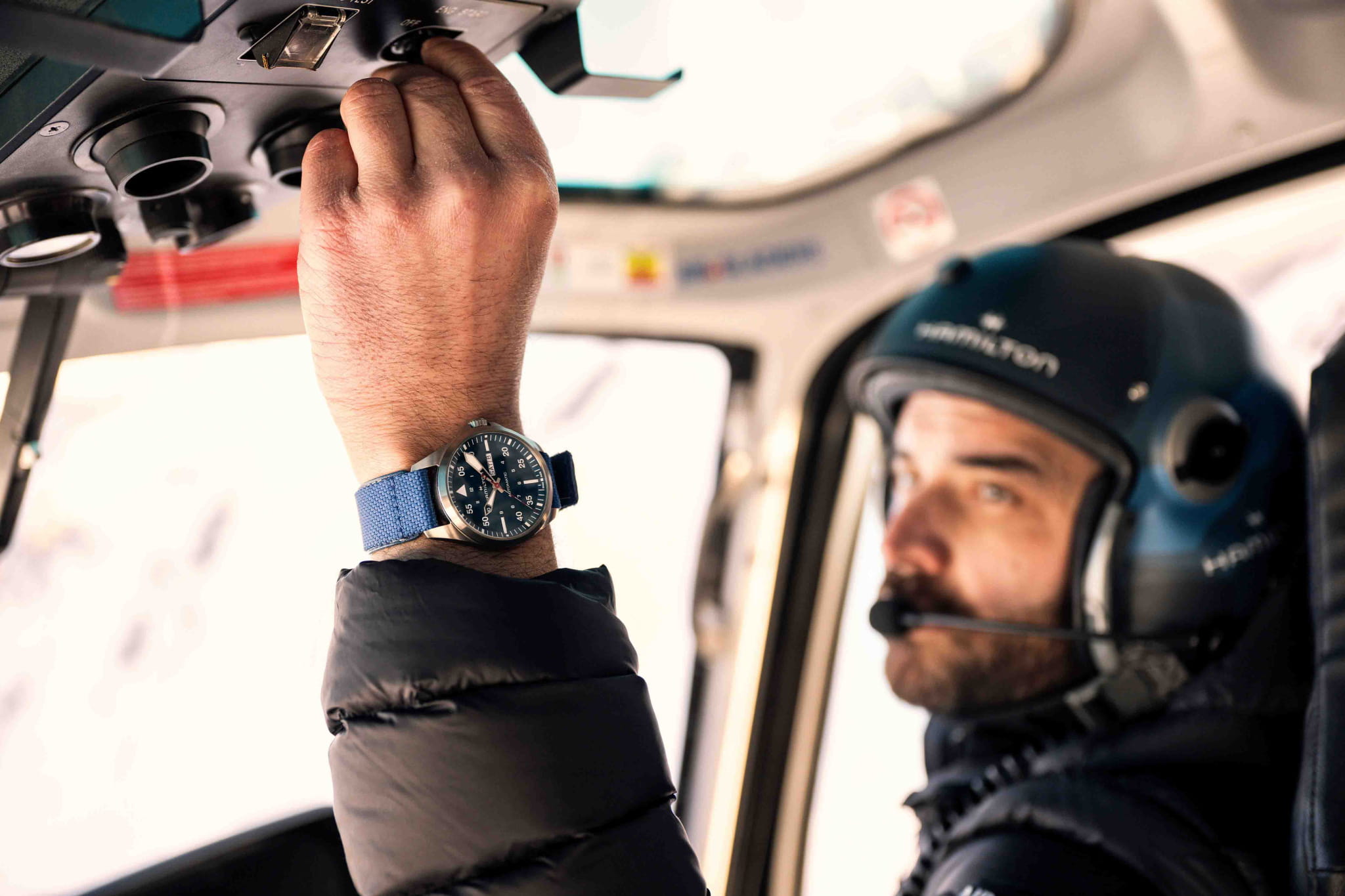 Hamilton Hamilton Khaki Aviation Day Date Auto - Air - Glaciers Edition H64655941 модель H64655941 швейцария наручные часы