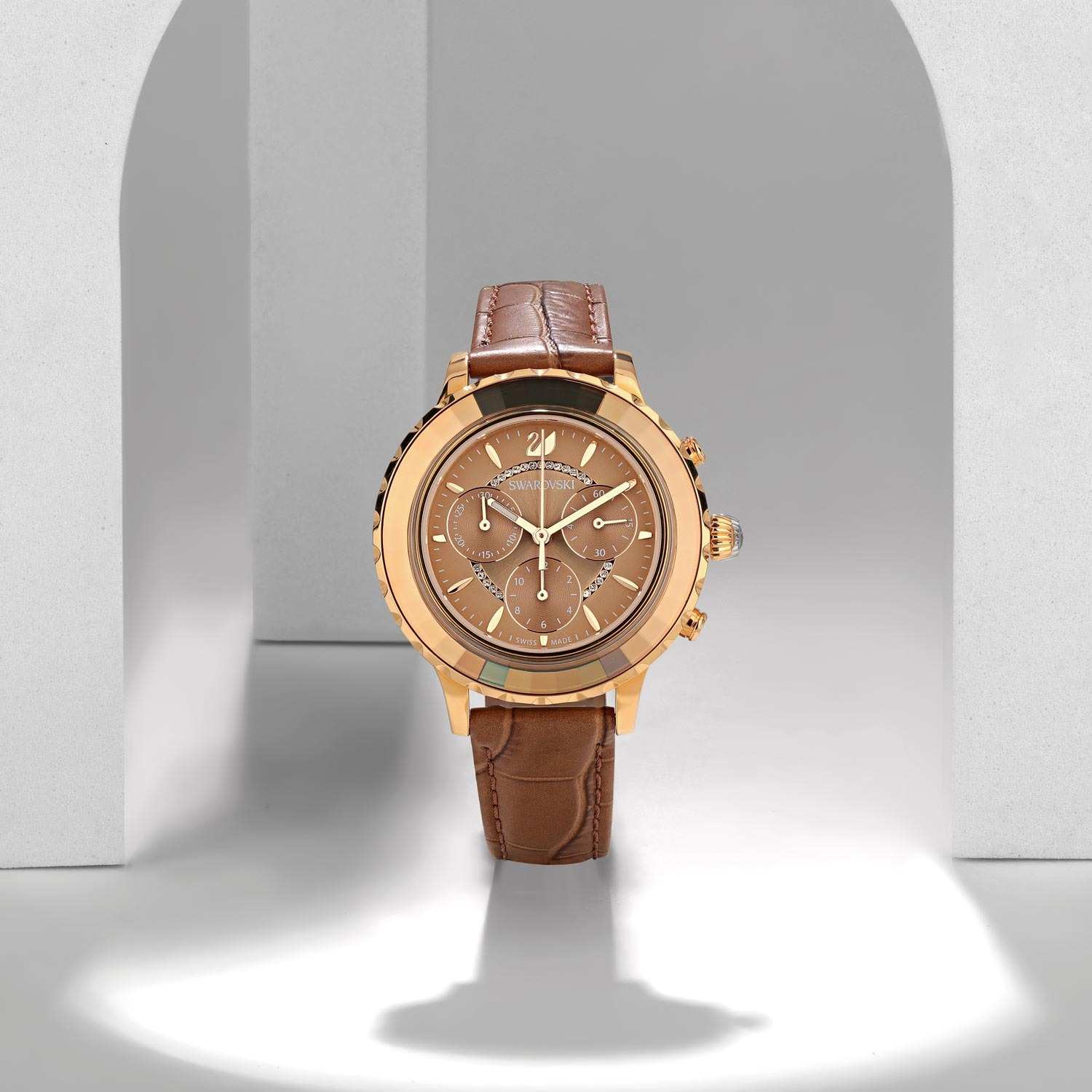 Swarovski Swarovski Octea Lux Chrono 5632260,  швейцария женские часы на браслете кожаный боковой вид