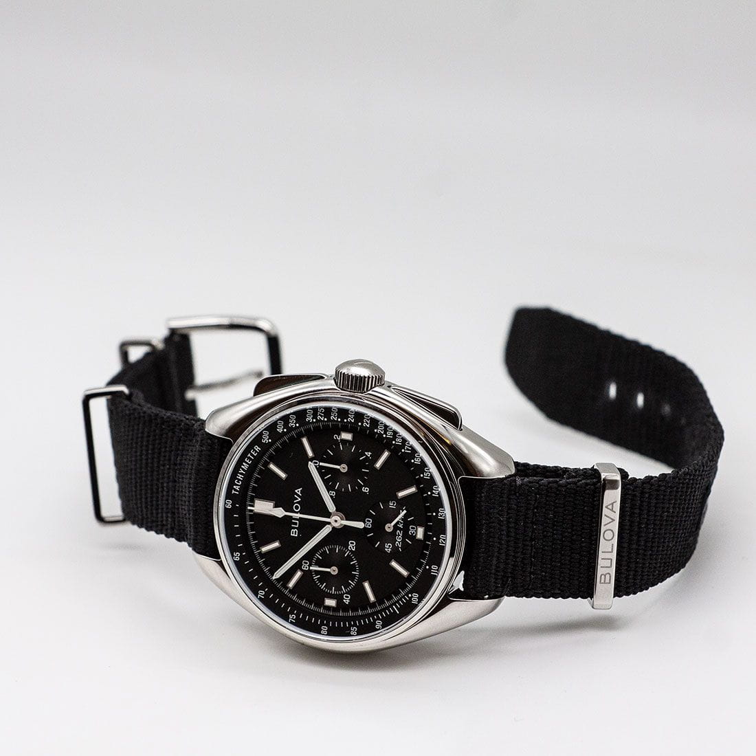 Bulova Bulova Lunar Pilot Chronograph 96A225 кварцевые мужские часы часы крупный план черный циферблата