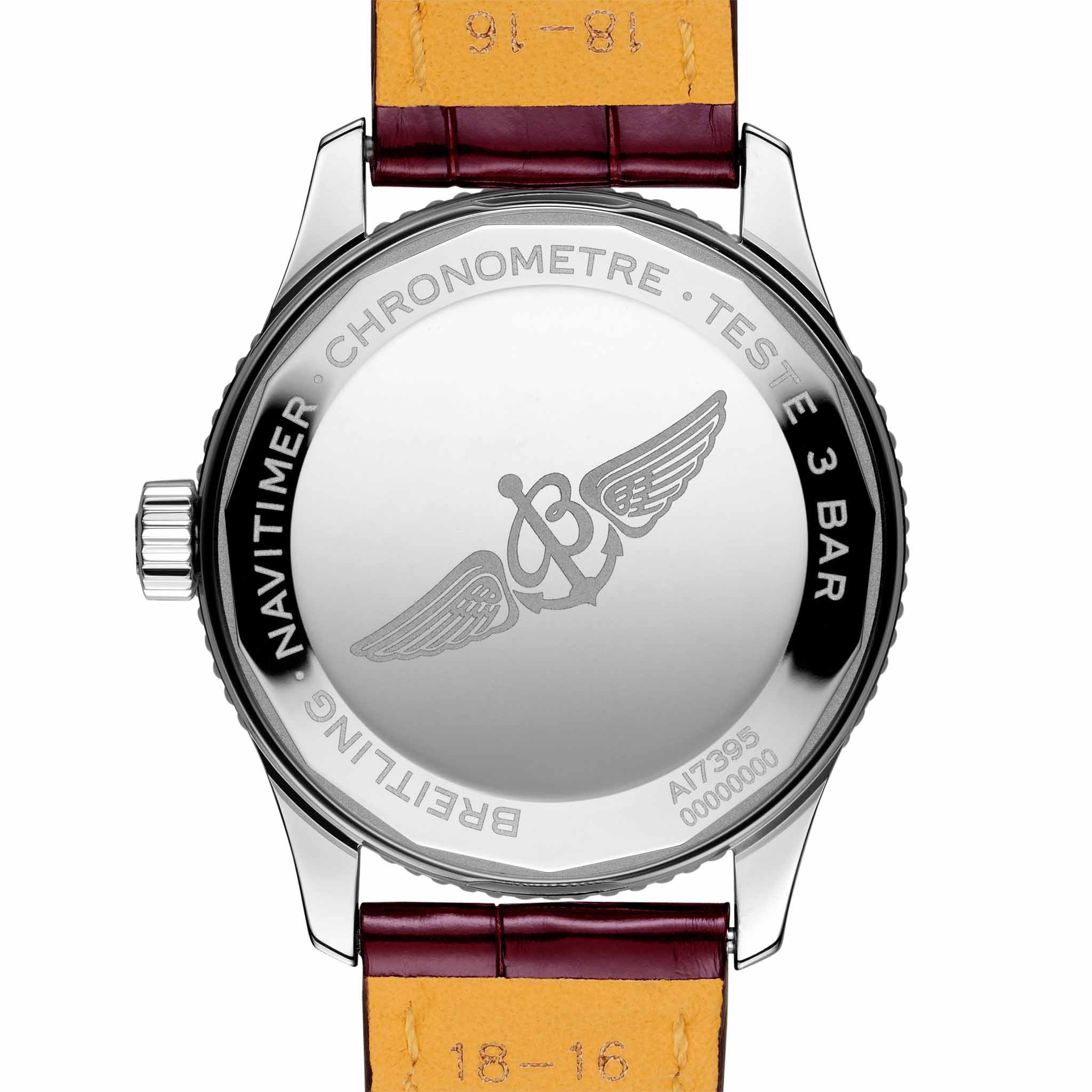 Breitling Breitling Navitimer Automatic 35 A17395211A1P2 , наручные женские часы фото под углом