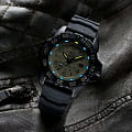 Luminox Luminox Navy SEAL Foundation XS.3251.CBNSF.SET кварцевые мужские часы часы крупный план бежевый циферблата