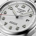 Longines Longines Spirit L3.810.4.73.6 механические мужские часы часы крупный план белый циферблата