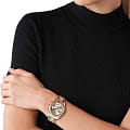 Michael Kors Michael Kors Lexington MK7217 , наручные женские часы фото под углом