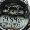 Casio Casio Collection AE-2000WD-1A, illuminator япония мужские часы на браслете нержавеющая сталь боковой вид
