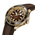 Breitling Breitling Superocean Automatic 44 N17376201Q1S1 механические мужские часы часы крупный план  циферблата
