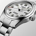 Longines L38114739 мужские часы застежка крупным планом
