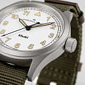 Hamilton Hamilton Khaki Field Quartz 38mm H69401910 кварцевые мужские часы часы крупный план белый циферблата